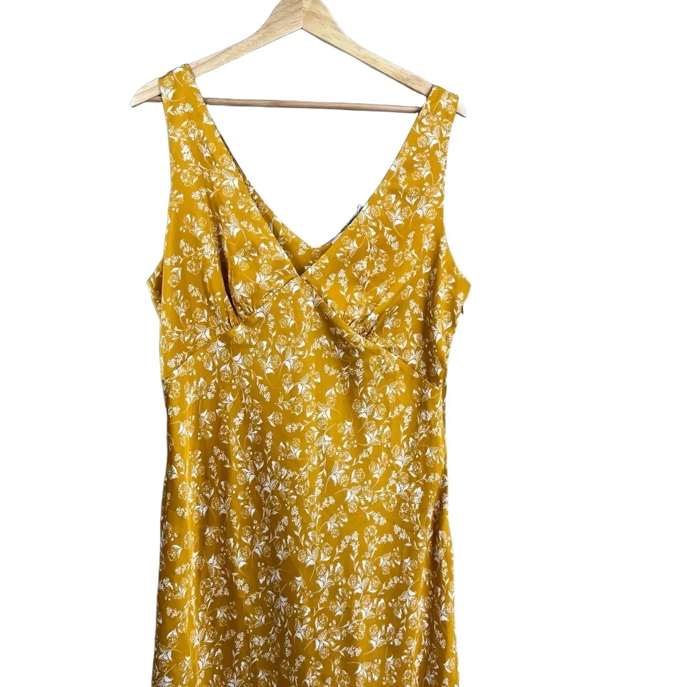 JustFab Dress Yellow Floral‎ Satin Y2K Maxi VNeck Wedding Beach Summer XL